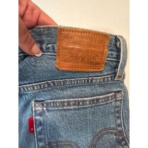 Levis Premium Wedgie Straight Jeans W24 Blue Denim High Rise Raw Hem 22861-0034